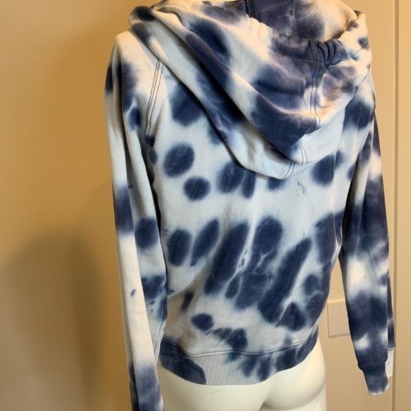 J. Crew Blue and White Tie Dye Hoodie With Front Pocket Size S - Picture 6 of 12